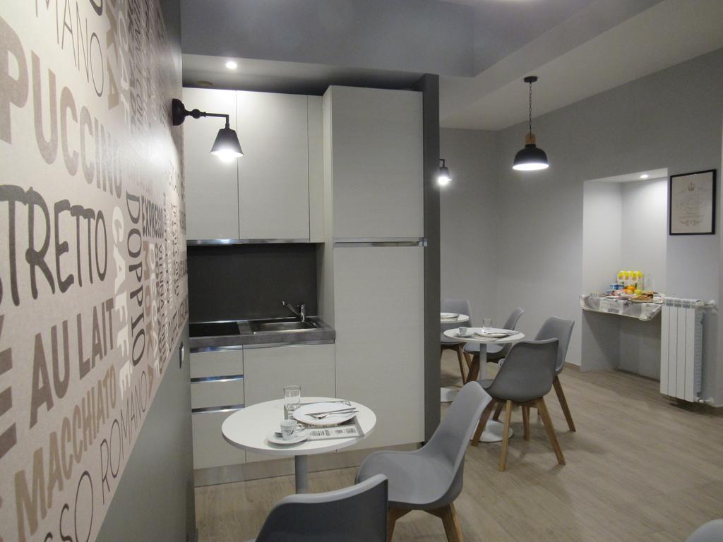 Pianeta Roma 127 Bed & Breakfast ภายนอก รูปภาพ