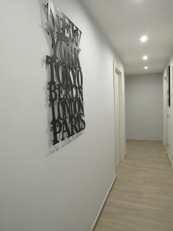 Pianeta Roma 127 Bed & Breakfast ภายนอก รูปภาพ