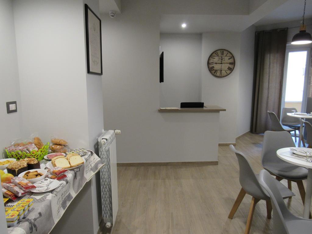 Pianeta Roma 127 Bed & Breakfast ภายนอก รูปภาพ