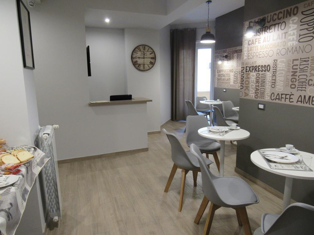 Pianeta Roma 127 Bed & Breakfast ภายนอก รูปภาพ