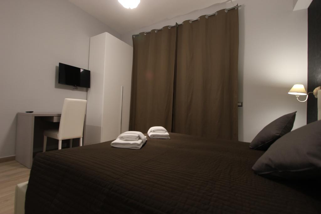 Pianeta Roma 127 Bed & Breakfast ภายนอก รูปภาพ